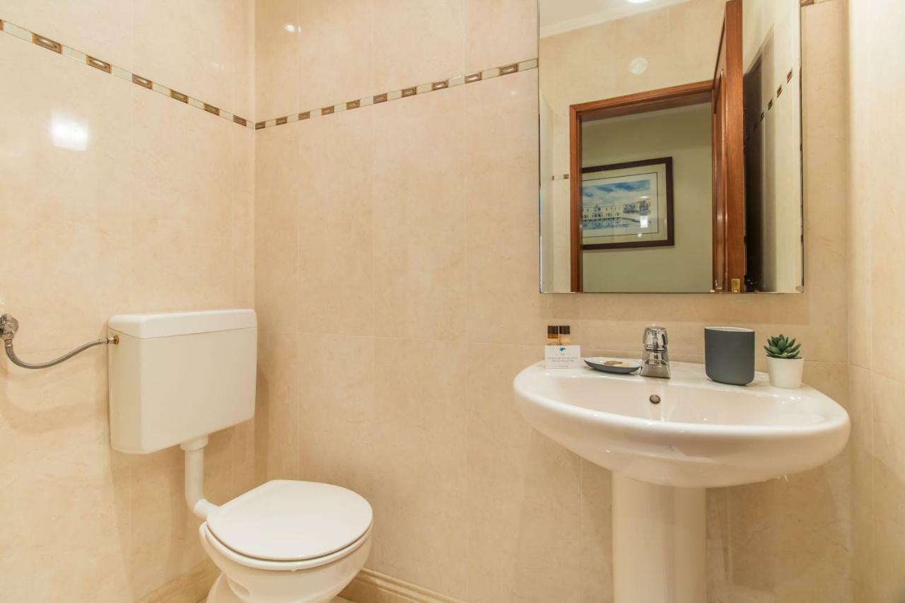 Telheiras Comfortable Stay Lisbon Luaran gambar